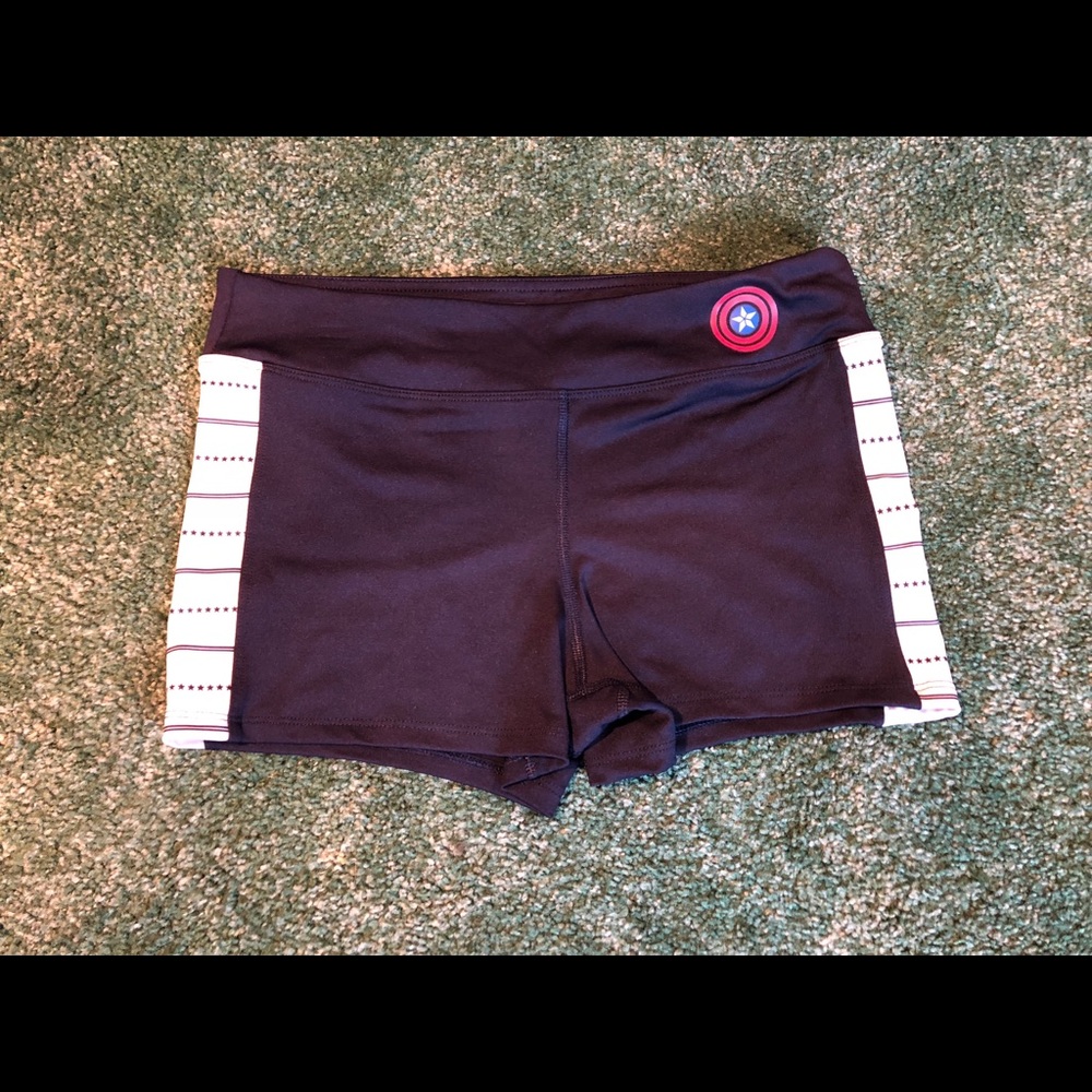Her Universe Capitan America Work Out Shorts